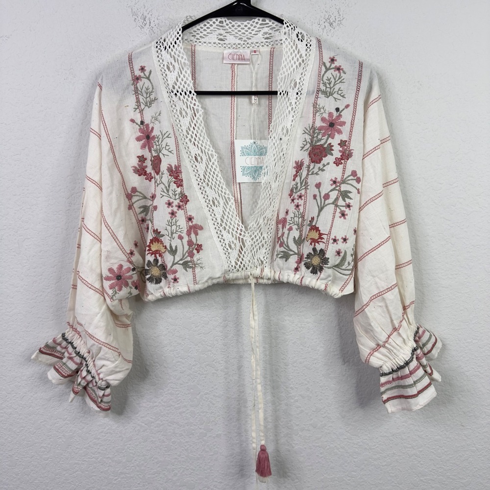 Cienna Shirt S White Pink Crop Embroidered Floral Lace Cottagecore‎ Boho Peasant